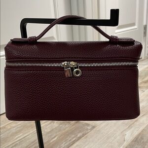 Elegant Burgundy Leather Handbag